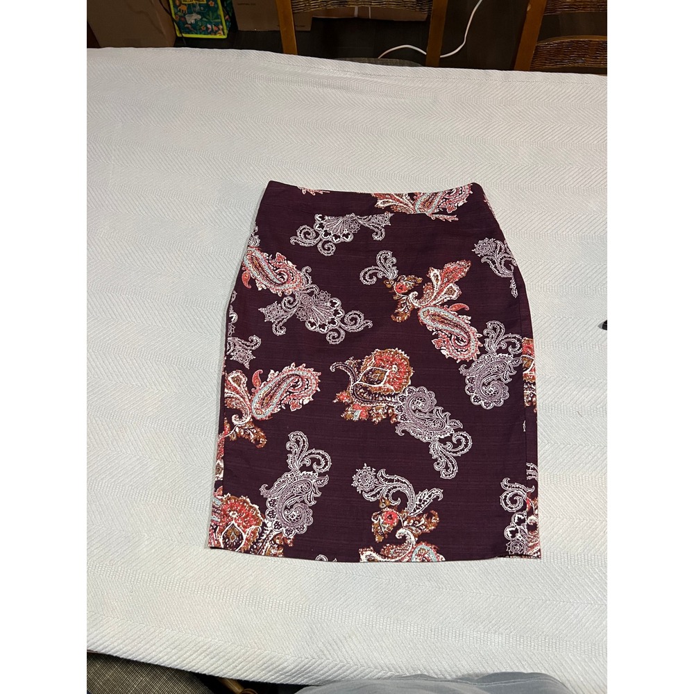 Ann Taylor Pencil Skirt Womens Sz 4 Burgundy Paisley Fully Lined Cotton Back Zip